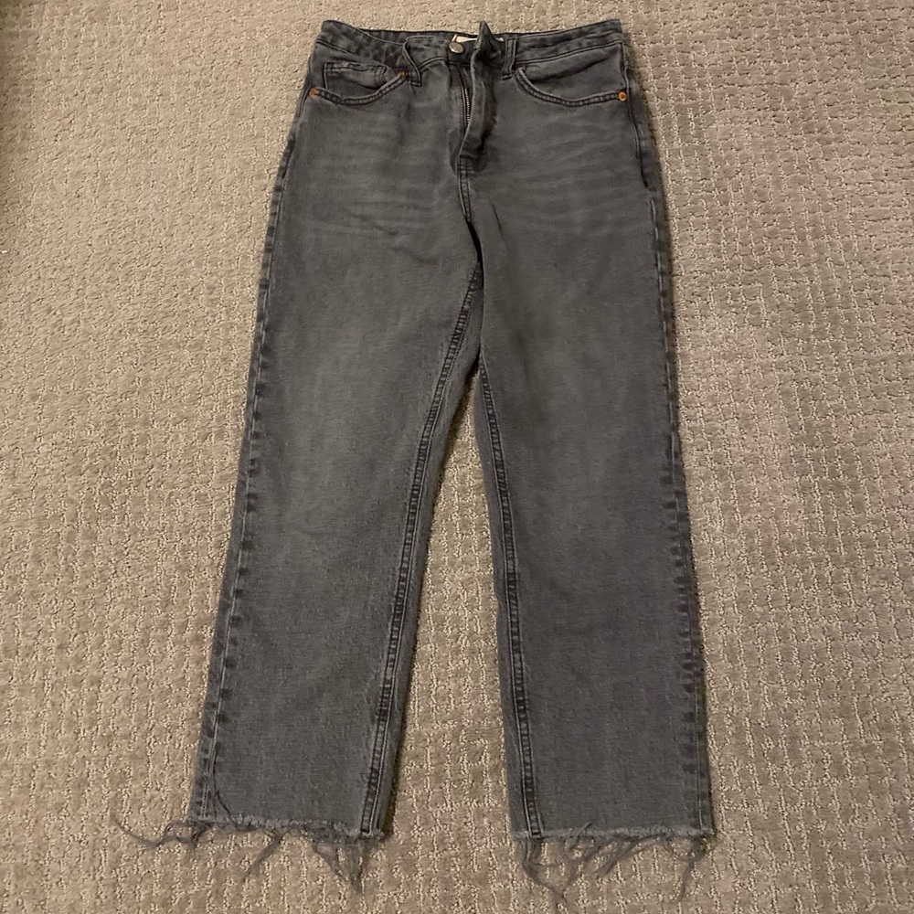 Topshop | black jeans | raw hem |. Straight leg & high waisted | W28 & L30